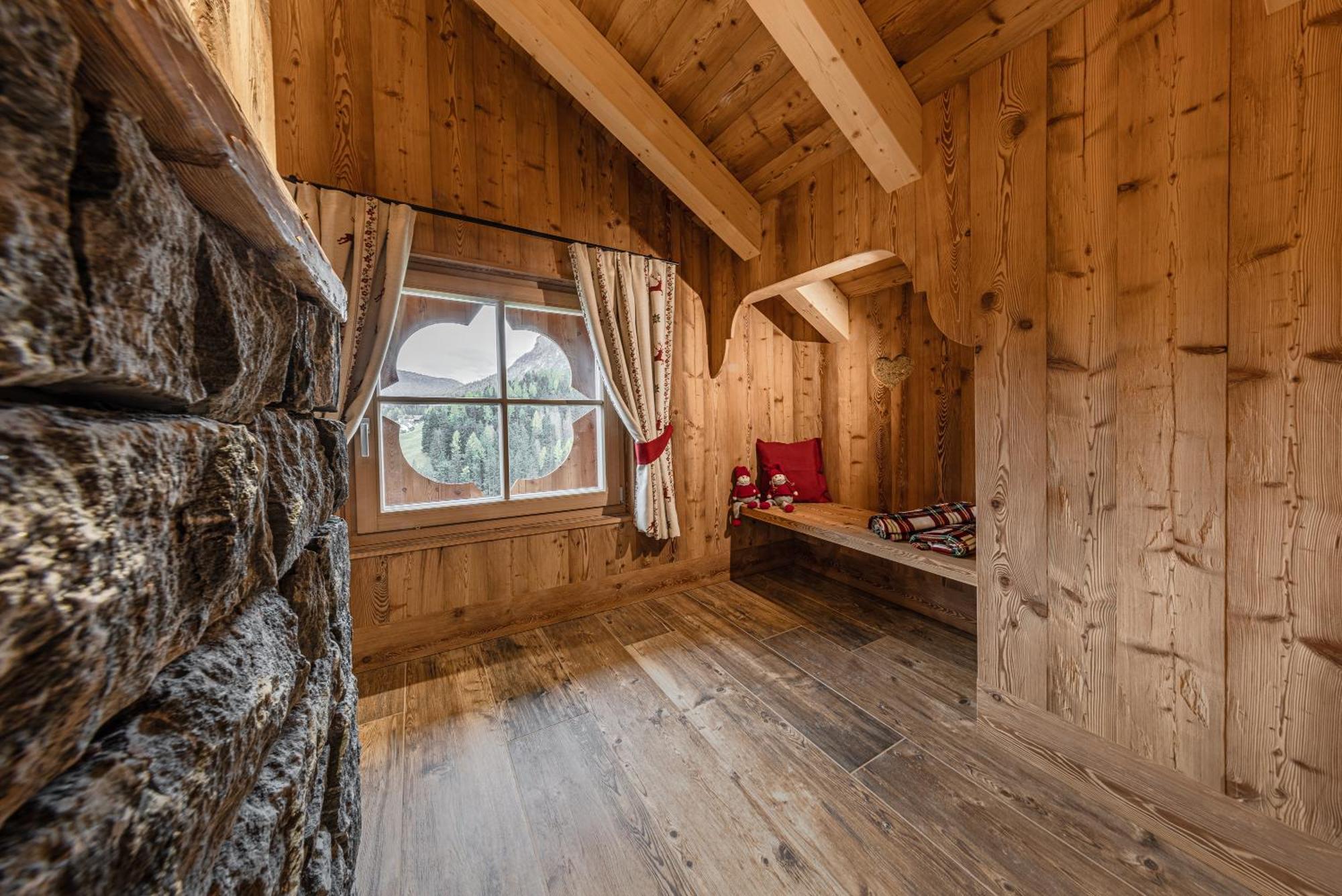 Farm Chalet Jusciara Badia Kültér fotó